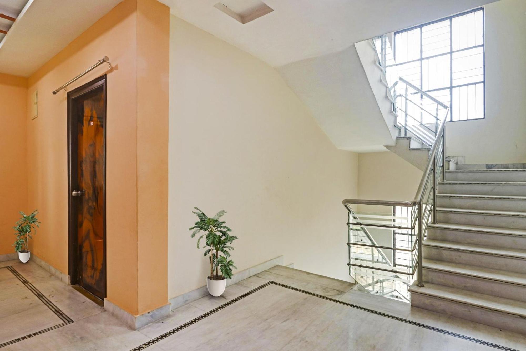 Hotel O Royal Stay Near Mantra Mall Haidar Sahibguda Εξωτερικό φωτογραφία